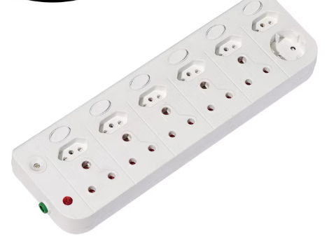Plugue múltiplo de 6 vias com interruptores iluminados